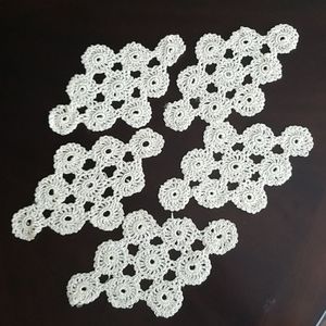 5 Doilies Handmade Color Light Yellow